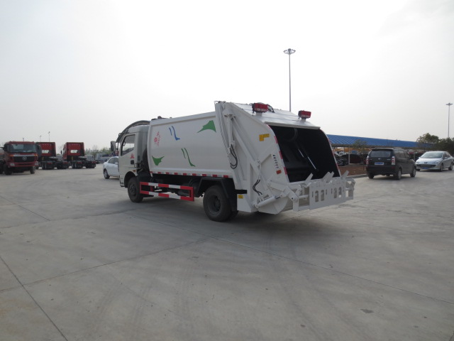 6方壓縮垃圾車(chē)