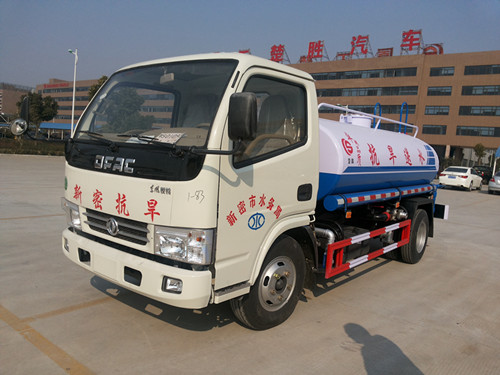 東風(fēng)5噸灑水車