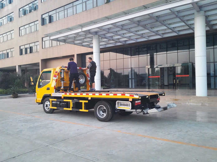 國(guó)五江淮藍(lán)牌一拖二清障車