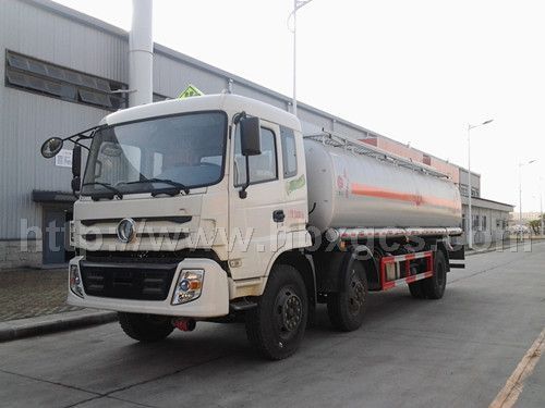 24方東風(fēng)前四后四油罐車