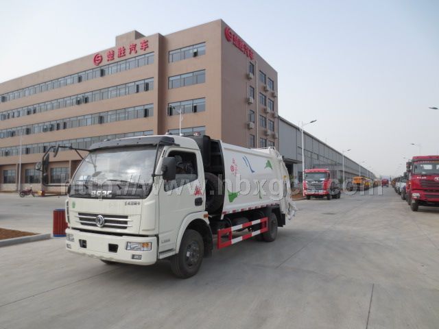 東風(fēng)福瑞卡6方壓縮式垃圾車